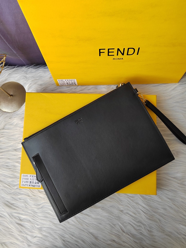 超激安ブランド財布偽物背面デザイン